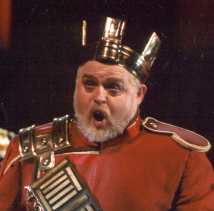 Ivan Kusnjer as Macbeth, Prague National Theatre 2002